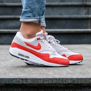 Nike Womens Air Max 1 (Size 7.5)